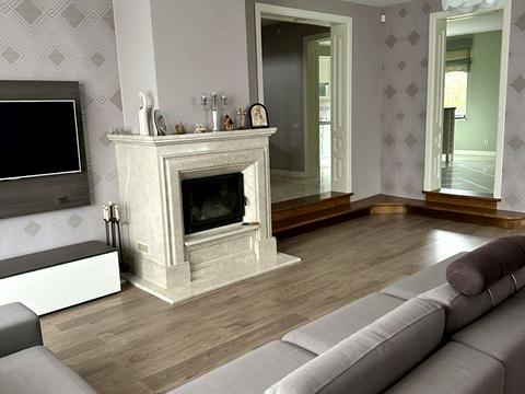 дом по адресу коновальця