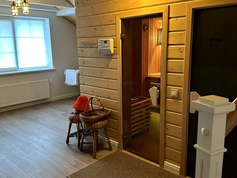 дом по адресу коновальця