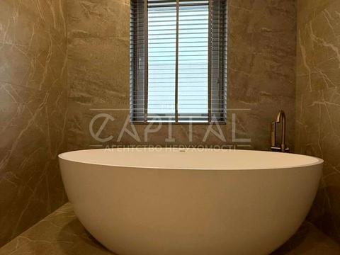 будинок за адресою Центральна вул.