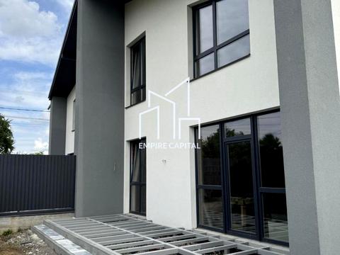 дом по адресу Степана Бандеры ул.