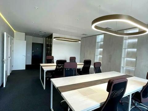 комерційна за адресою Антоновича вул. (Горького), 44