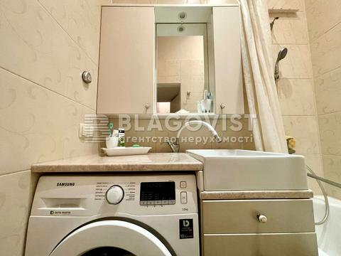 квартира за адресою Шота Руставелі вул., 32