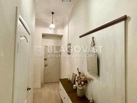 квартира за адресою Шота Руставелі вул., 32