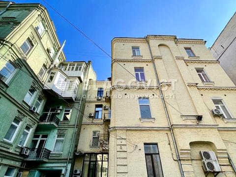 квартира за адресою Шота Руставелі вул., 32