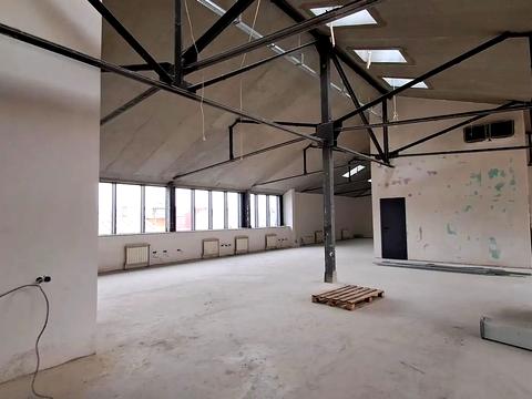 комерційна за адресою Жилянська вул., 146