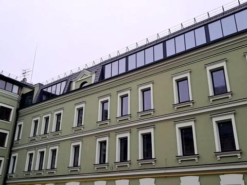 комерційна за адресою Жилянська вул., 146