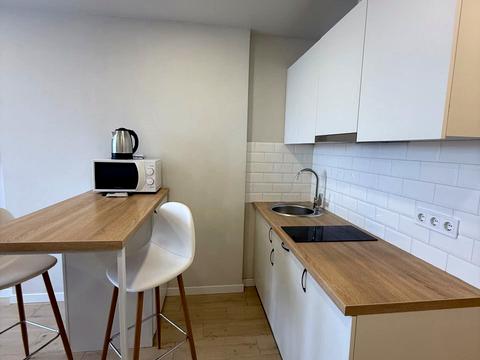 квартира за адресою Олега Мудрака вул. (Генерала Наумова), 1-Б