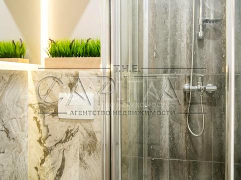 комерційна за адресою Варязький пров., 14