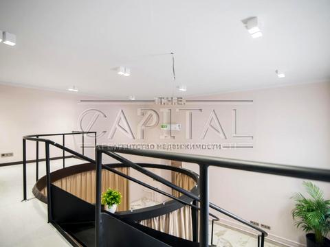 комерційна за адресою Варязький пров., 14