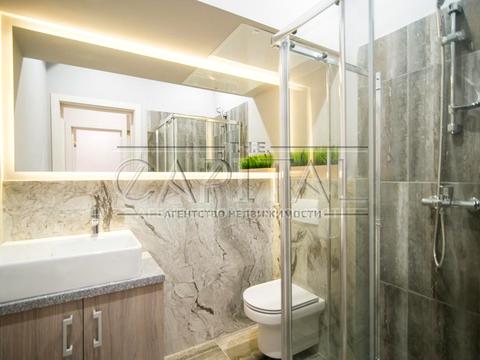 комерційна за адресою Варязький пров., 14