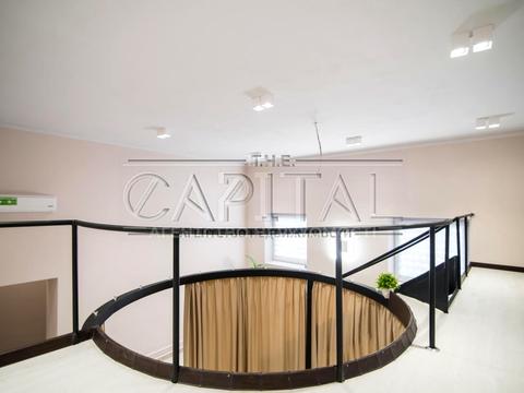 комерційна за адресою Варязький пров., 14