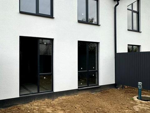 будинок за адресою Каштанова