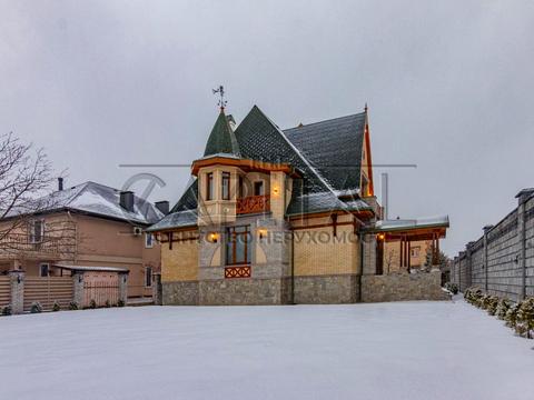 будинок за адресою Богатирська вул., 30а