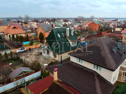 будинок за адресою Богатирська вул., 30а