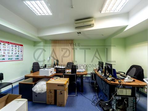 комерційна за адресою Петропавлівська вул., 4