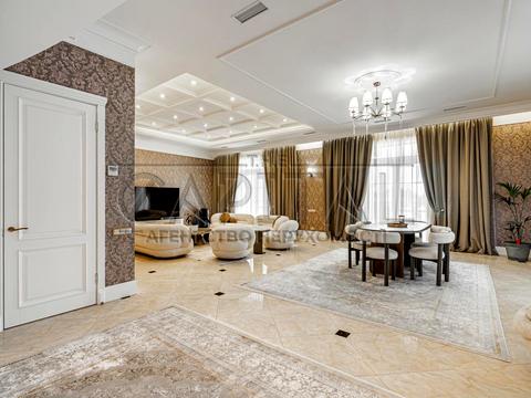 будинок за адресою Молодіжна вул.