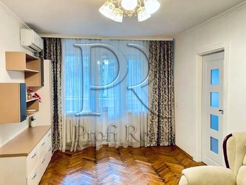 квартира за адресою Любомира Гузара просп. (Космонавта Комарова), 8