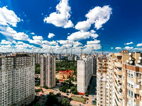 комерційна за адресою Петра Григоренка просп., 22/20