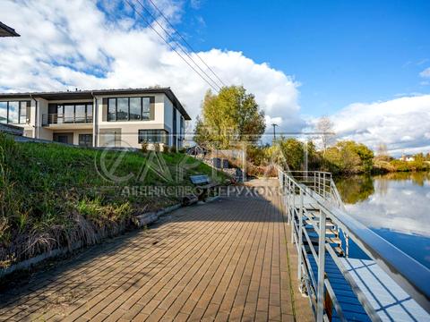 будинок за адресою вул. Святищенська