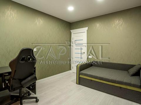 будинок за адресою вул. Святищенська