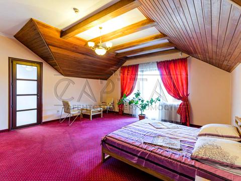 будинок за адресою Павла Загребельного вул. (Миколи Раєвського)