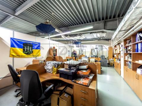 комерційна за адресою Петропавлівська вул., 4