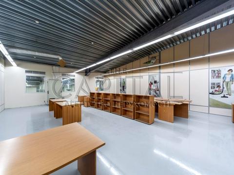 комерційна за адресою Петропавлівська вул., 4