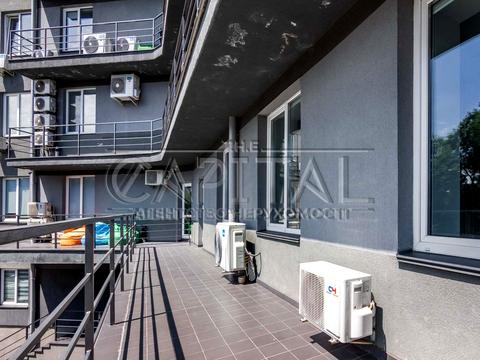 комерційна за адресою Залізничне шосе, 2