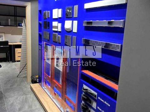 комерційна за адресою Дніпровська набережна вул., 18-А