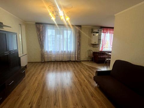 квартира за адресою Льотна вул. (Червоногвардійська), 3в