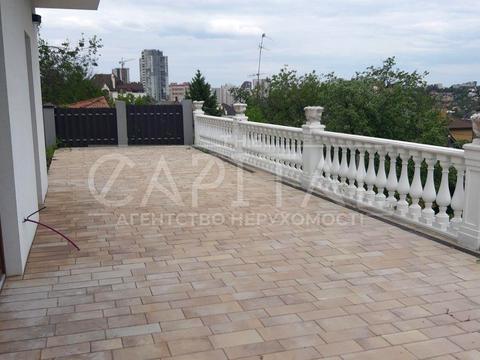 комерційна за адресою Монтажників вул., 123а