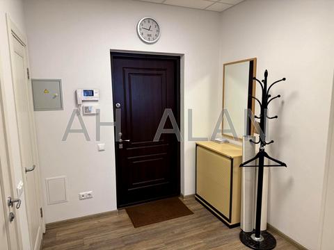 комерційна за адресою Регенераторна вул., 4 к1-2