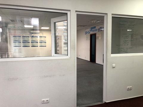 комерційна за адресою Болсуновська вул. (Сергія Струтинського), 8