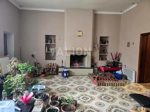 будинок за адресою Квітнева вул., 1