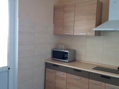 квартира за адресою Ревуцького вул., 56