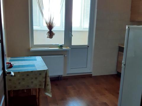 квартира за адресою Ревуцького вул., 56