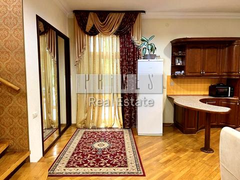 будинок за адресою с. Софіївська борщагівка, Київська вул.