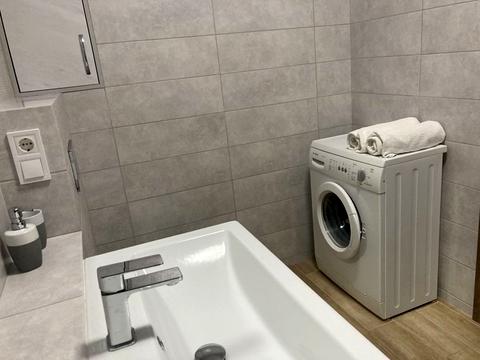 квартира за адресою Канатна вул., 122