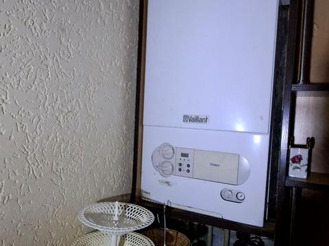 комерційна за адресою Селище, 1а