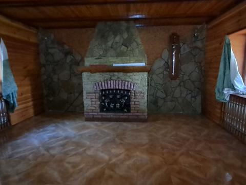 комерційна за адресою Селище, 1а