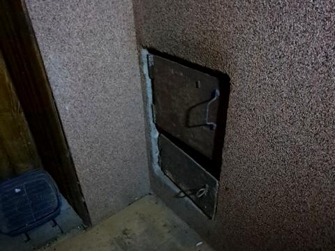 комерційна за адресою Селище, 1а