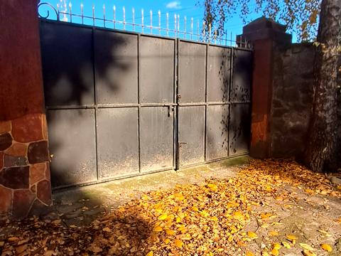 комерційна за адресою Селище, 1а