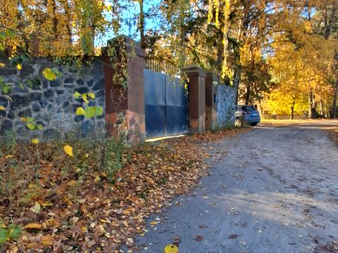 комерційна за адресою Селище, 1а