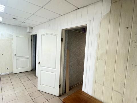 комерційна за адресою Сергія Слісаренка вул., 2/34