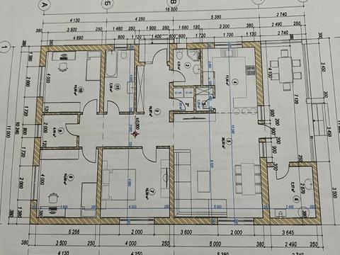 будинок за адресою Чарда