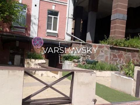 комерційна за адресою Гоголівська вул., 39