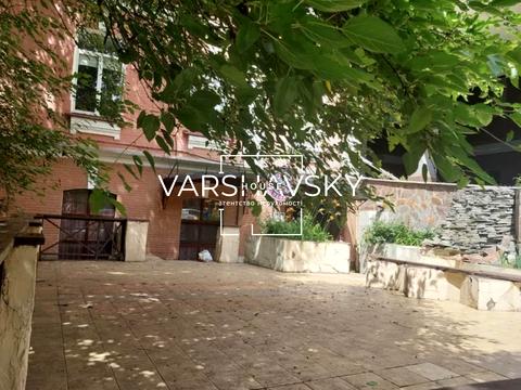 комерційна за адресою Гоголівська вул., 39