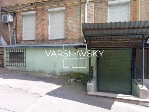 комерційна за адресою Гоголівська вул., 39