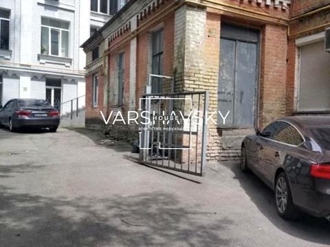 комерційна за адресою Гоголівська вул., 39