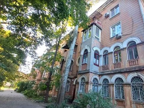 квартира за адресою Степова вул., 18/20